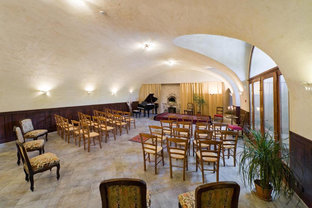 Chateau De Picomtal Crots Bagian luar foto